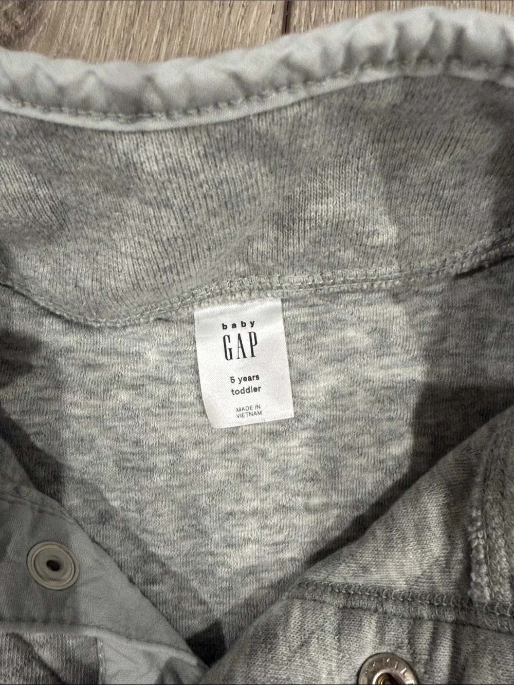 GAP Quilted Pullover Hoodie in Heather Gray
